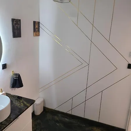 Oda ve Kahvaltı Calaidonia 4*